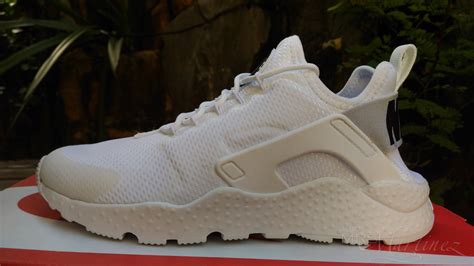 nike huarache ultra fake vs real|nike huarache counterfeit.